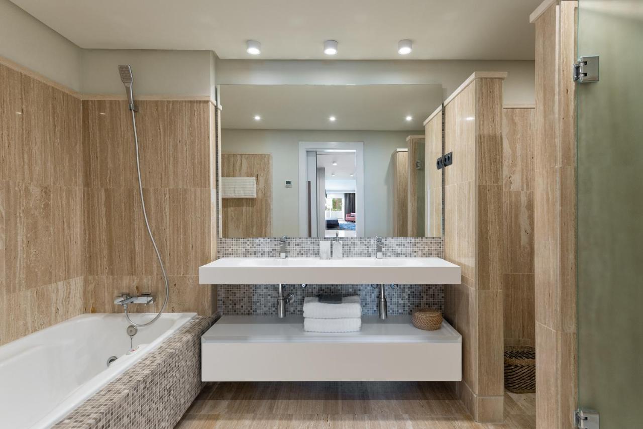Apartment Stunning Modern Frontline - Rdr206 *